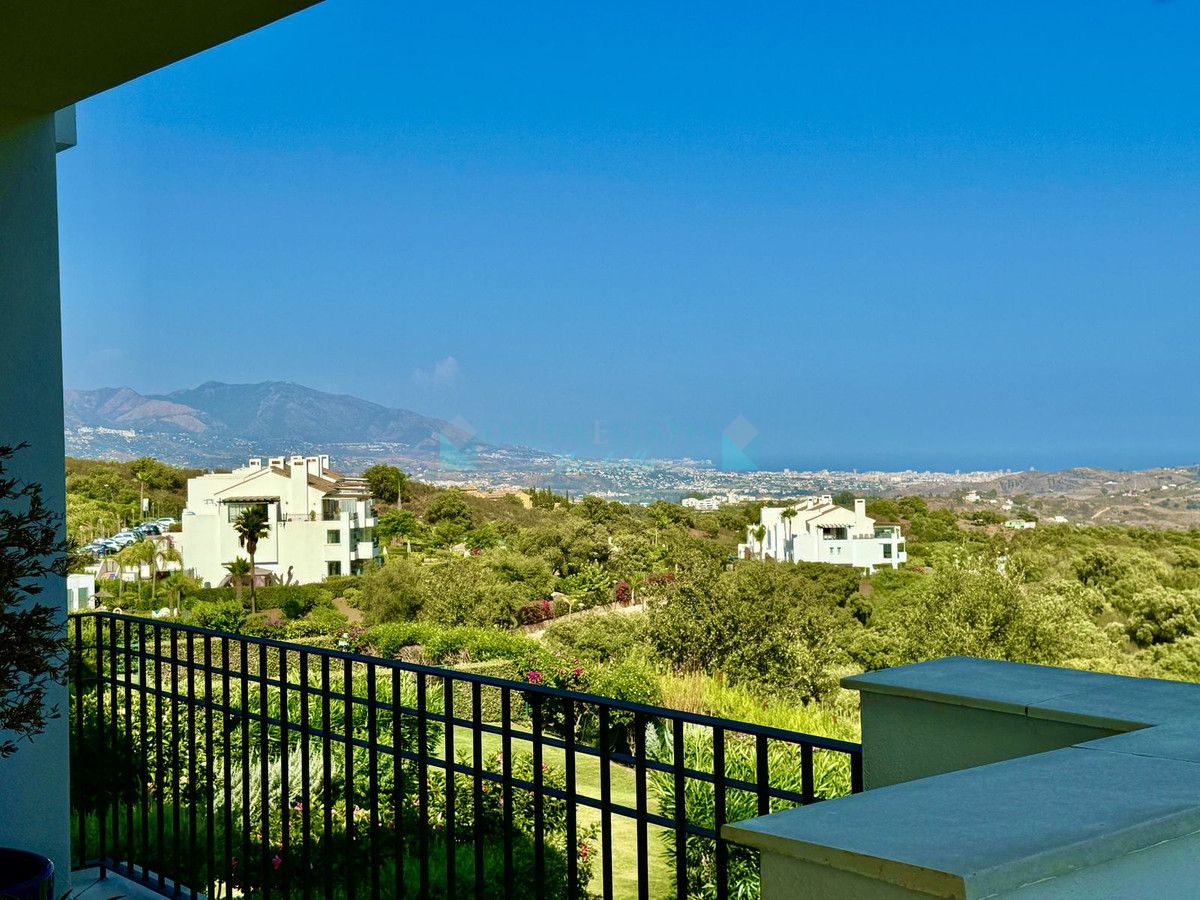 Ground Floor Apartment for sale in La Mairena, Marbella East