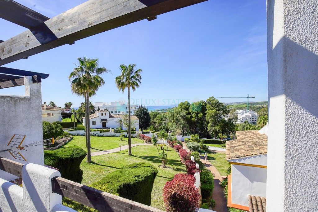 Town House for sale in Estepona