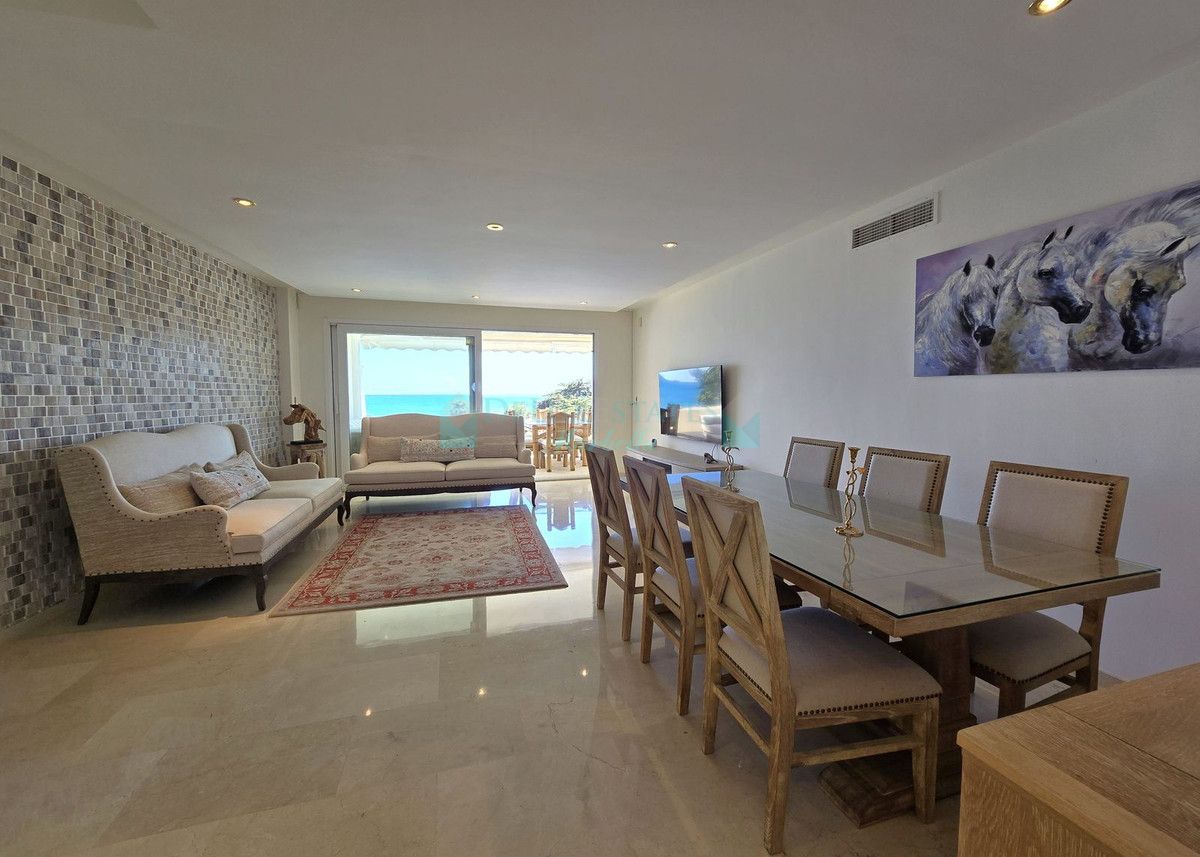 Apartment for sale in Estepona