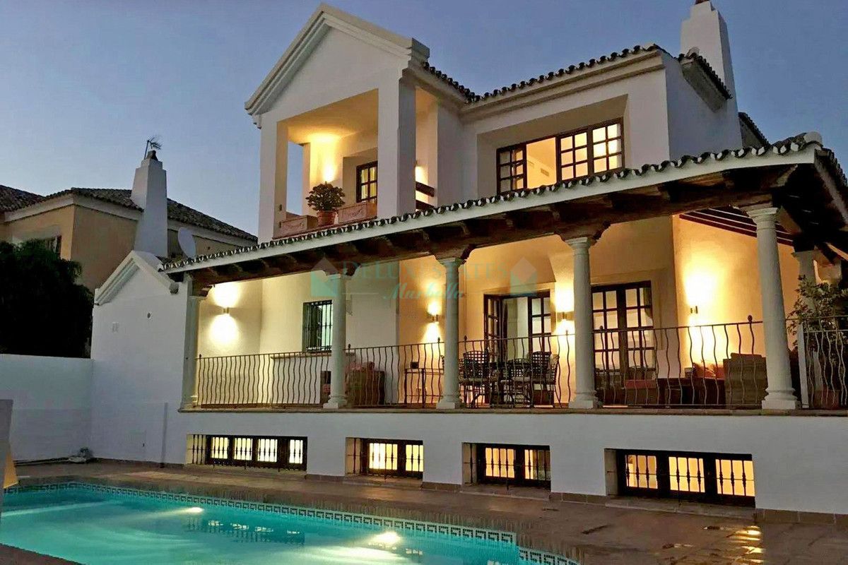 Villa for sale in San Pedro de Alcantara