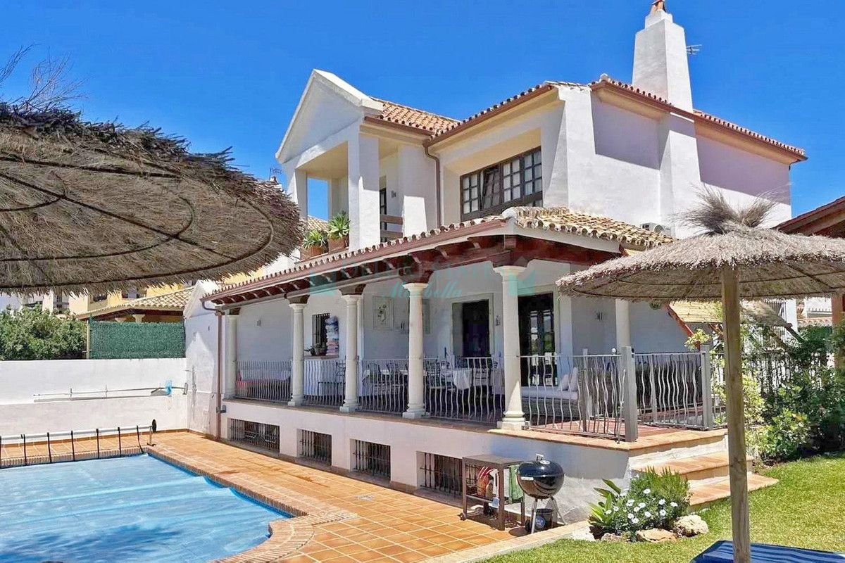 Villa for sale in San Pedro de Alcantara