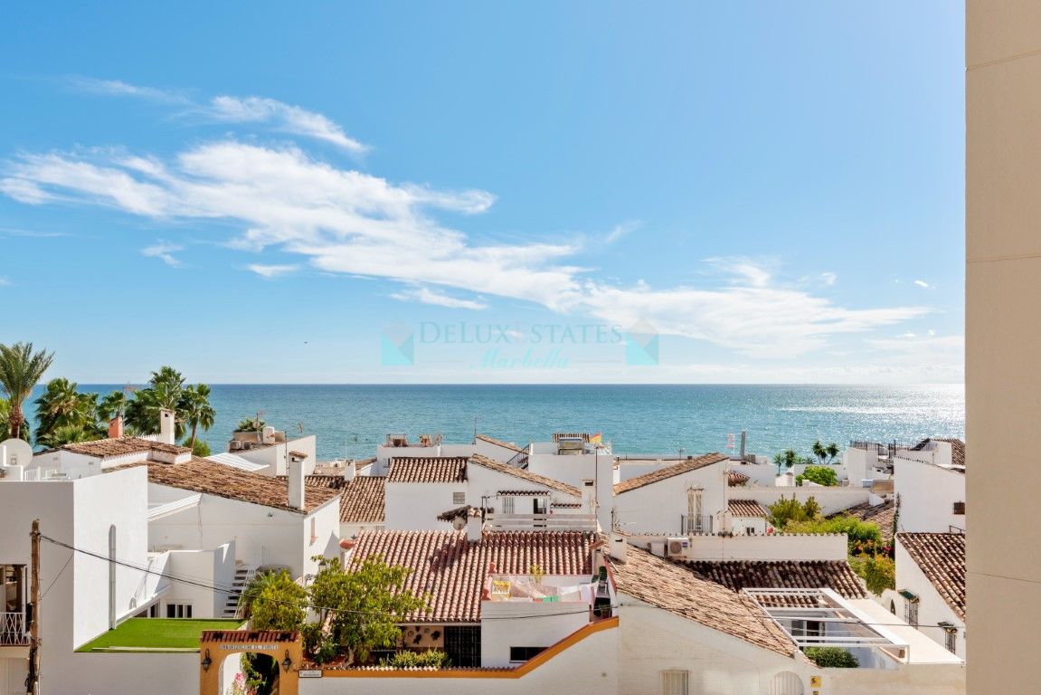 Apartment for sale in Estepona