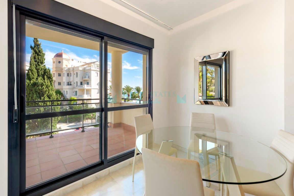 Apartment for sale in Estepona