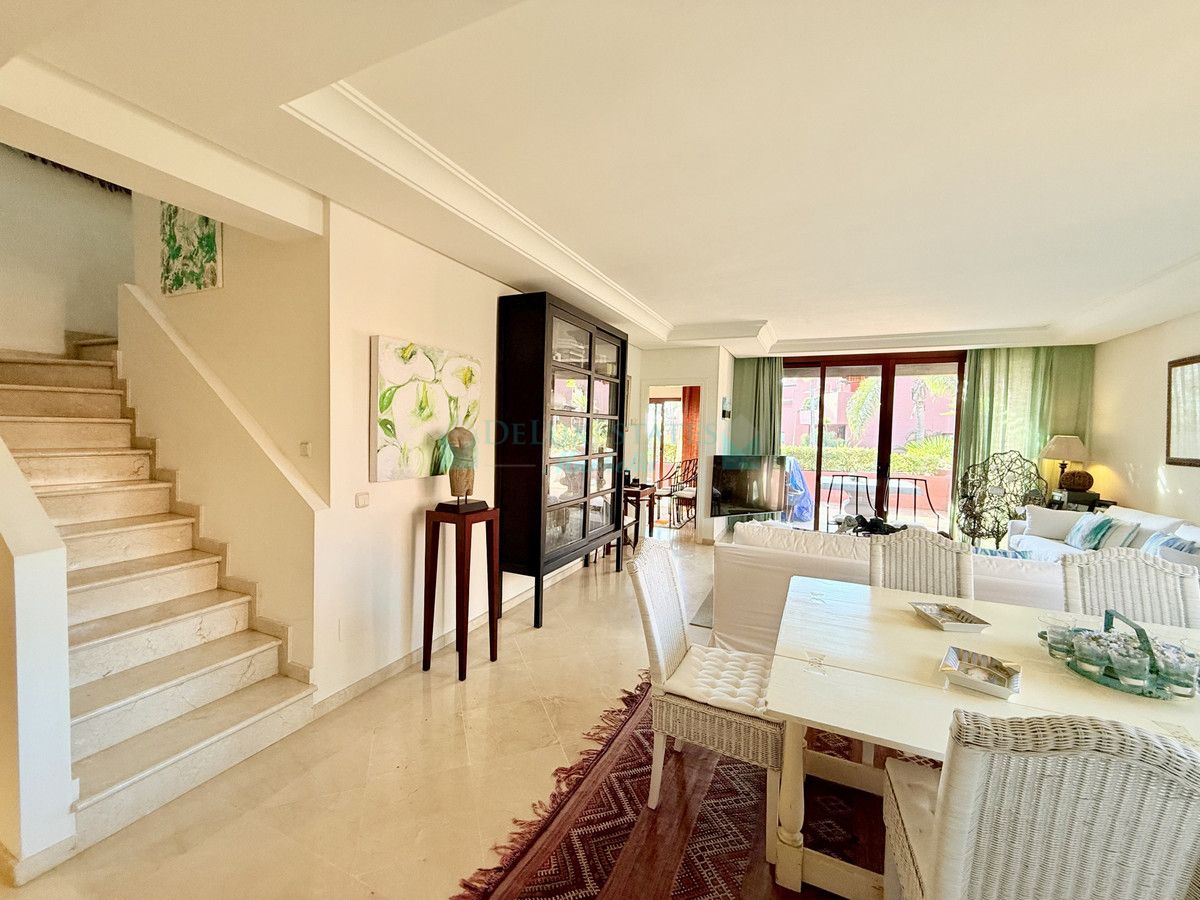 Apartment for sale in Estepona