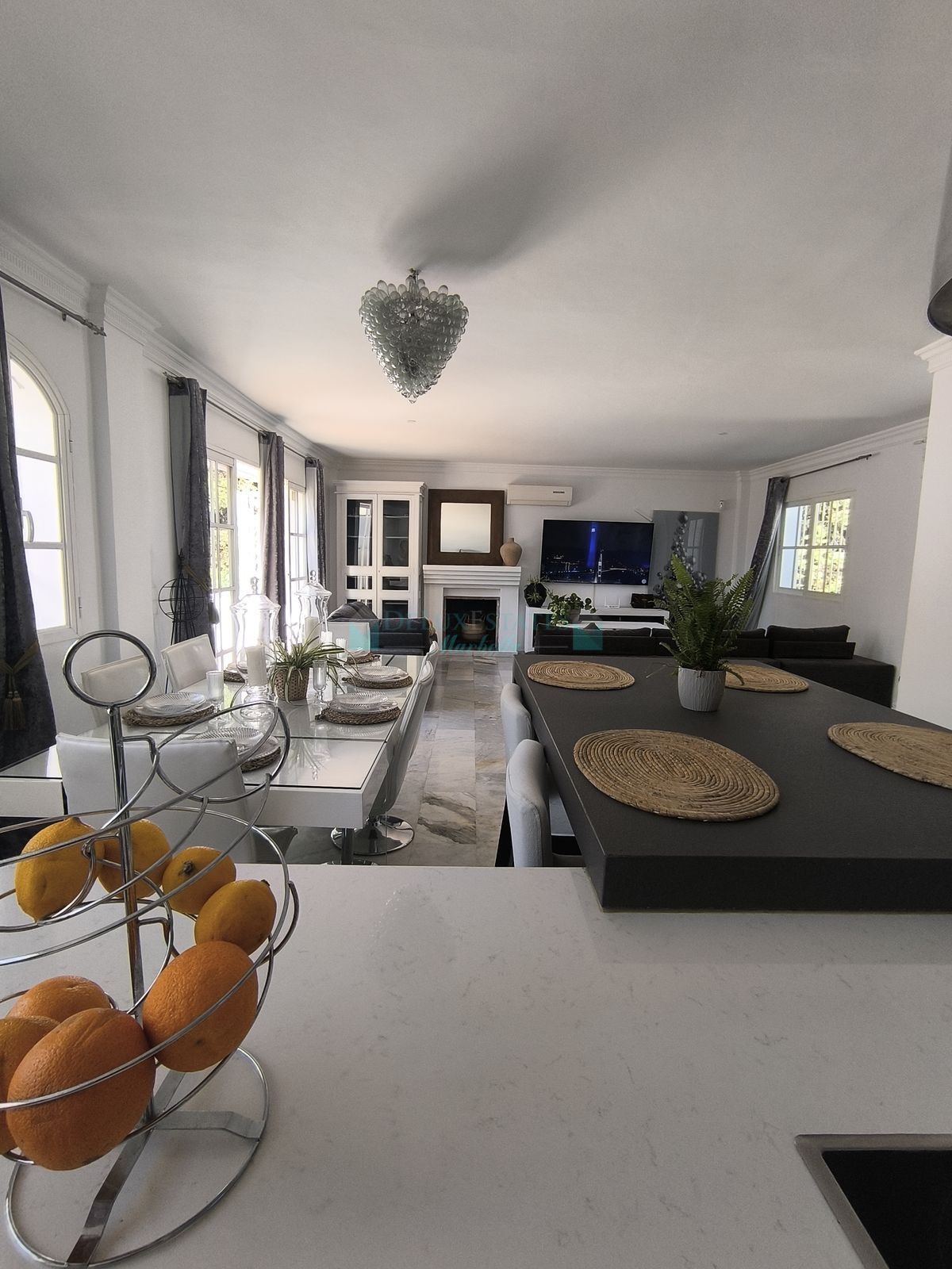 Villa for rent in Estepona