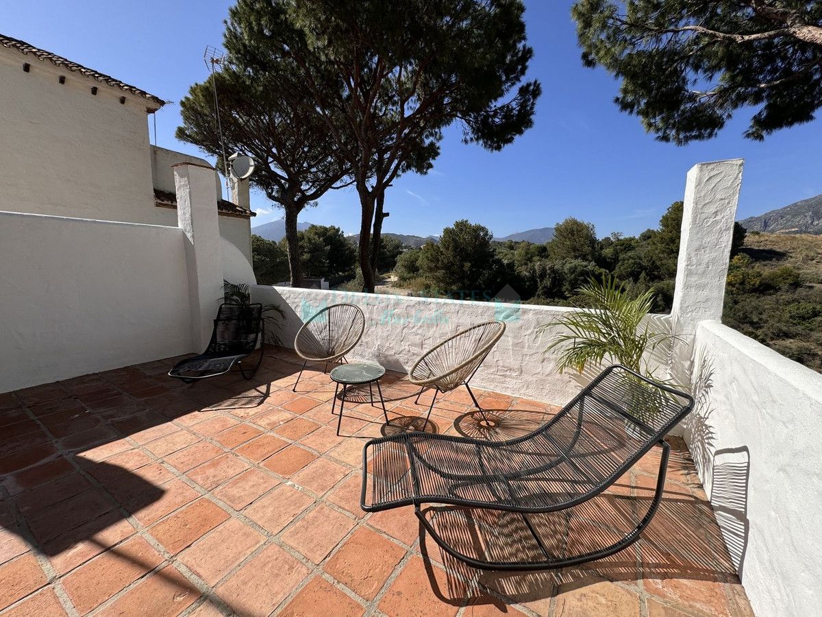 Penthouse for rent in Nueva Andalucia