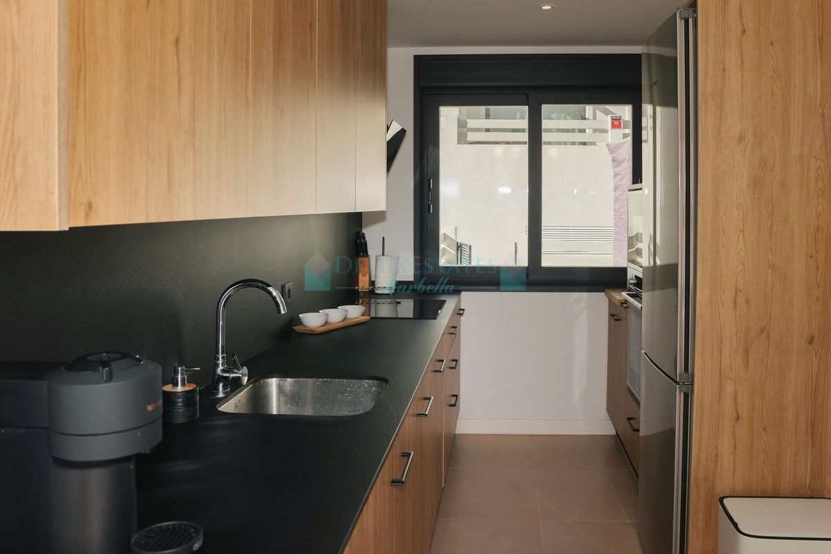 Town House for rent in El Paraiso, Estepona