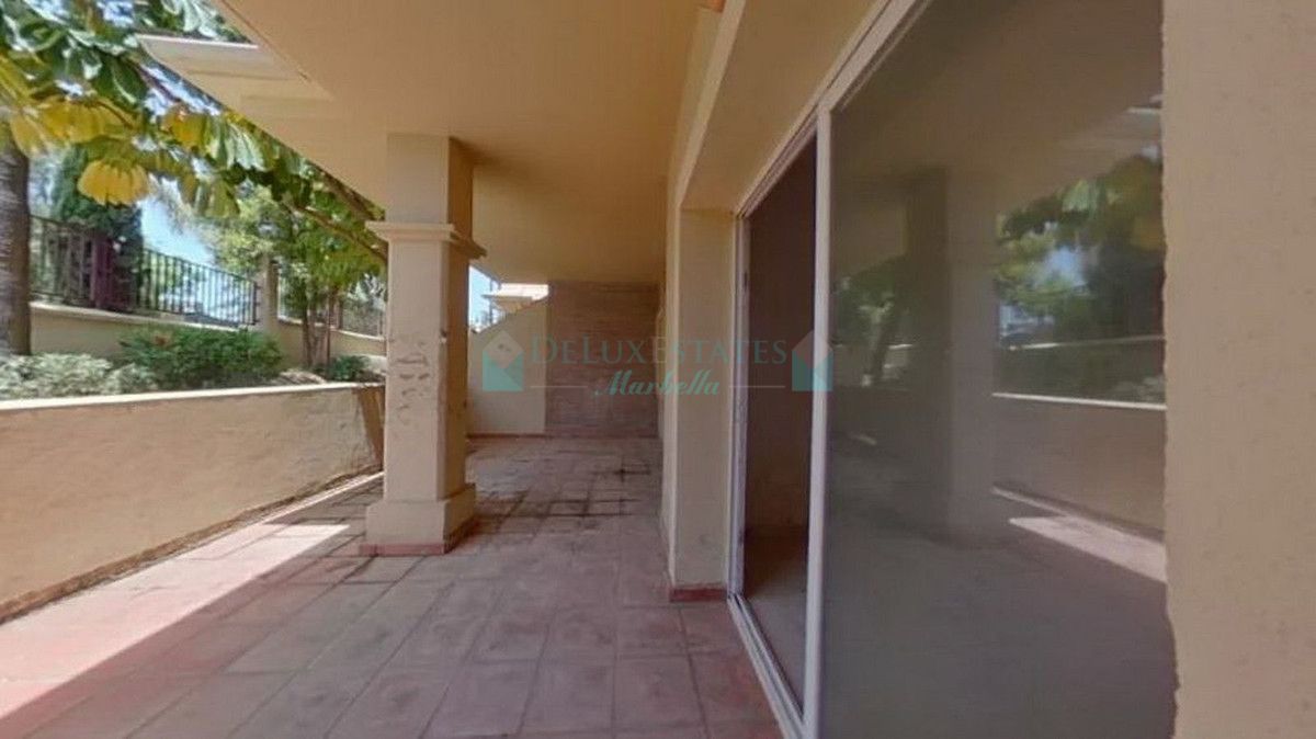 Apartamento Planta Baja en venta en Benahavis