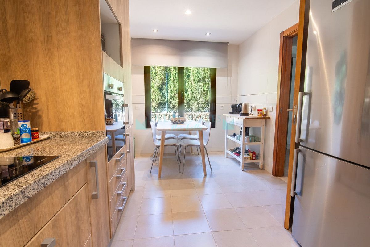 Adosado en venta en Estepona