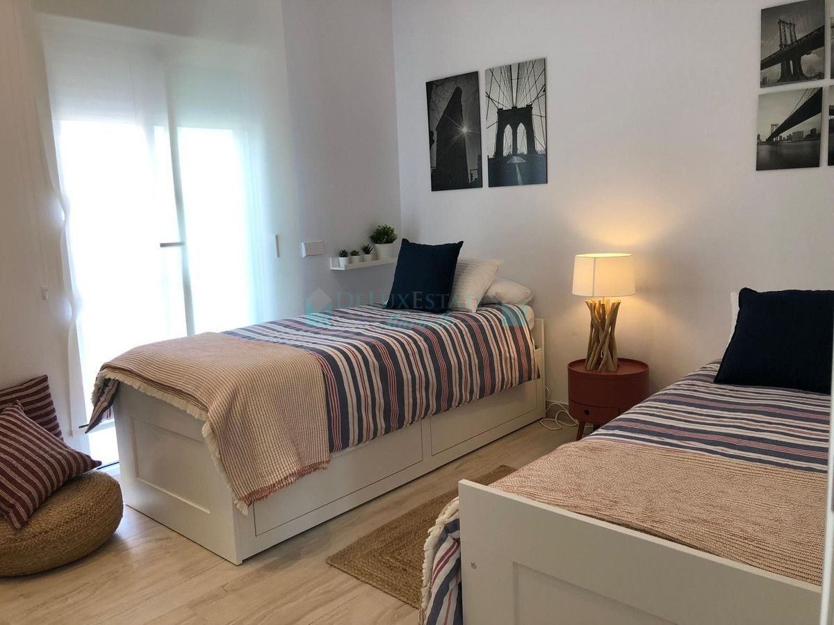 Ático en alquiler en Nueva Andalucia