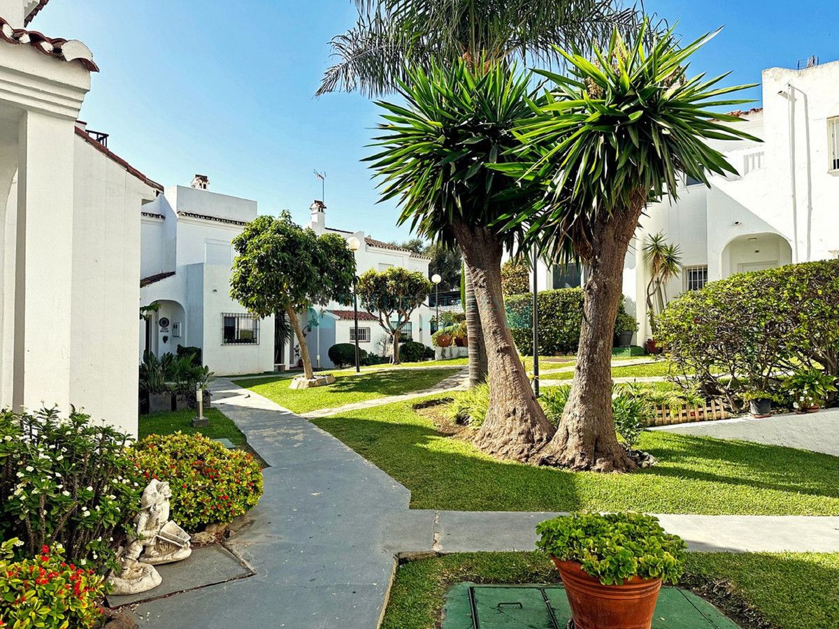 Town House for sale in Bel Air, Estepona