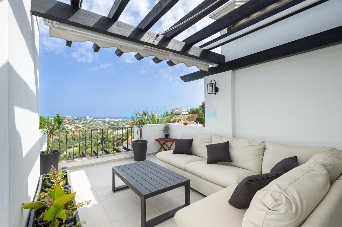 Penthouse for sale in La Quinta, Benahavis