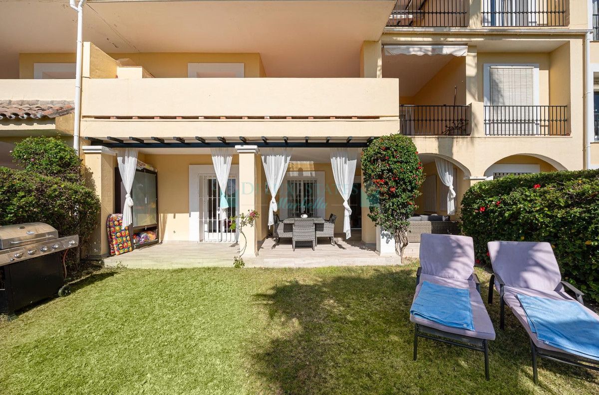 Ground Floor Apartment for sale in La Quinta, Benahavis