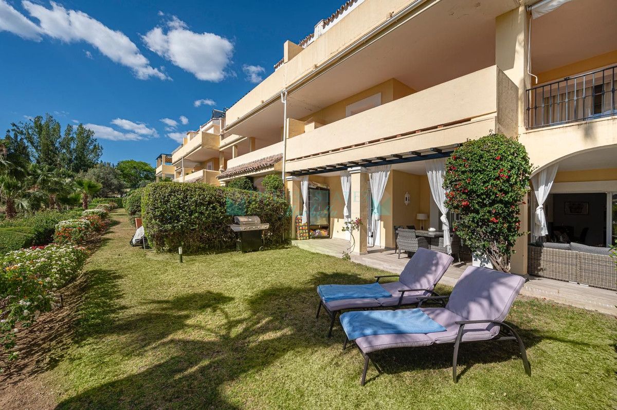 Ground Floor Apartment for sale in La Quinta, Benahavis