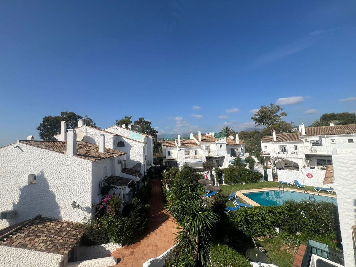 Ático en venta en El Paraiso, Estepona