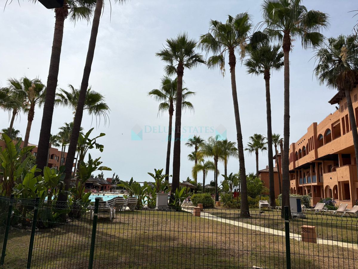 Ground Floor Apartment for sale in Benahavis