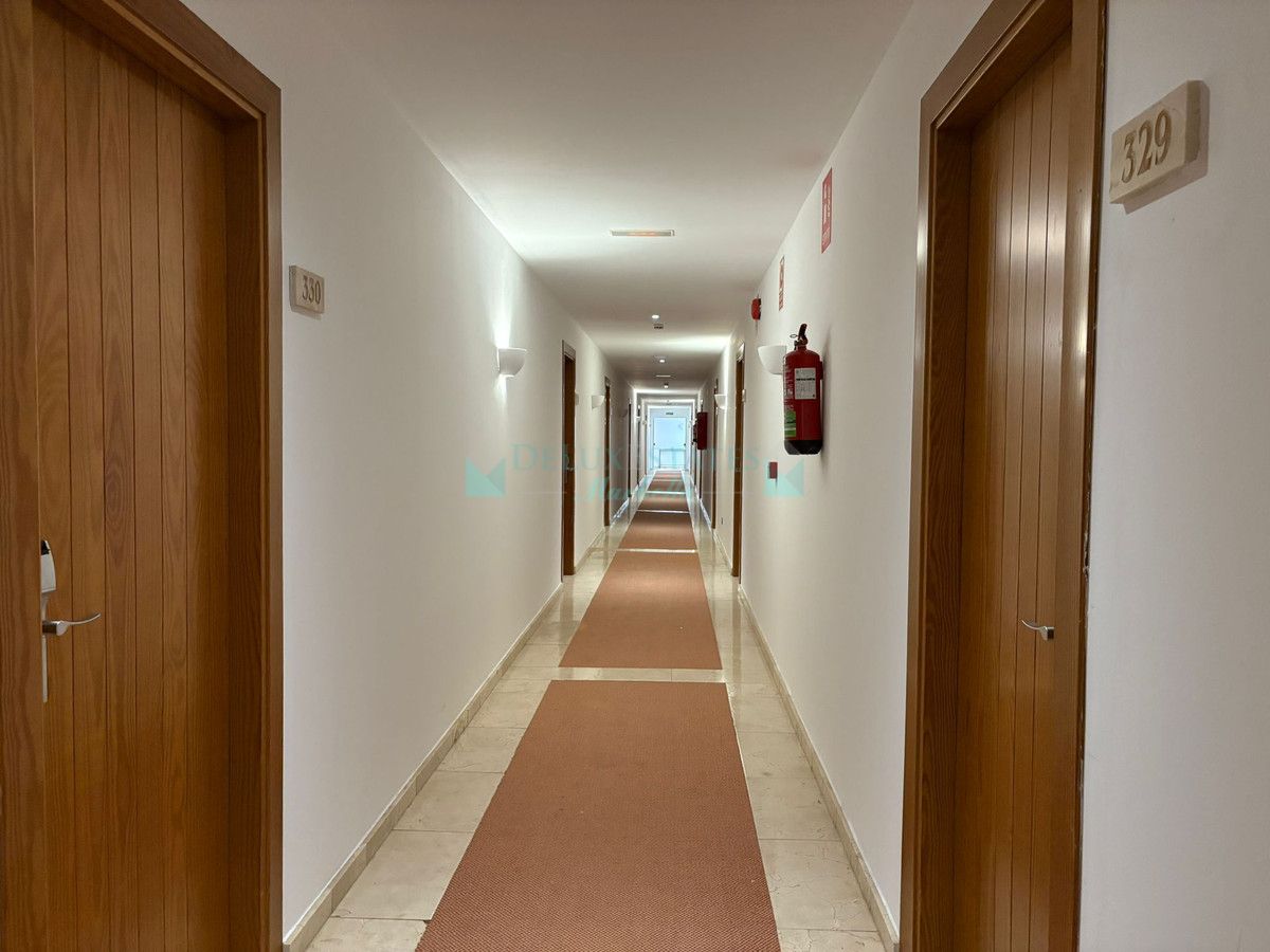 Ground Floor Apartment for sale in Benahavis