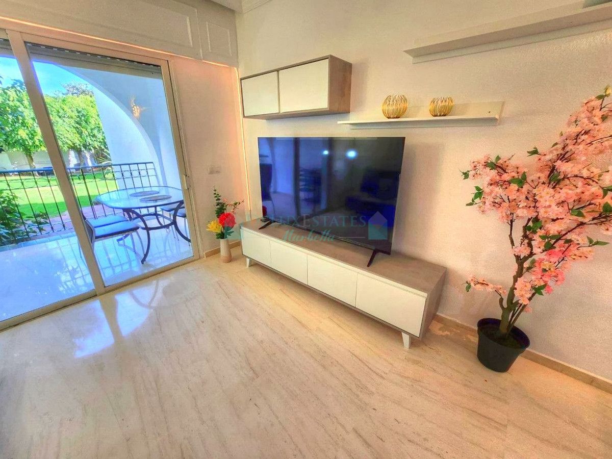 Ground Floor Apartment for sale in Estepona