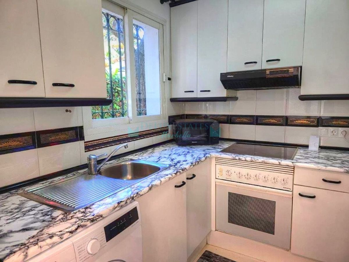 Ground Floor Apartment for sale in Estepona