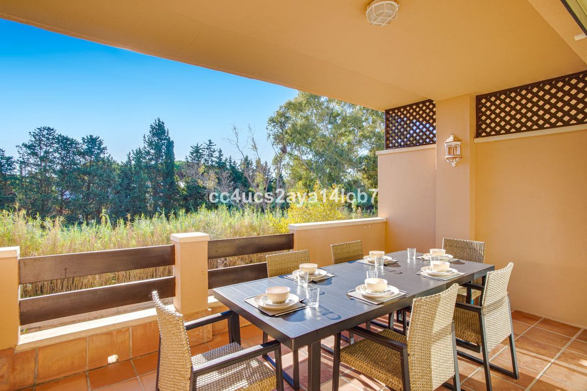 Apartment for sale in Carib Playa, Marbella East