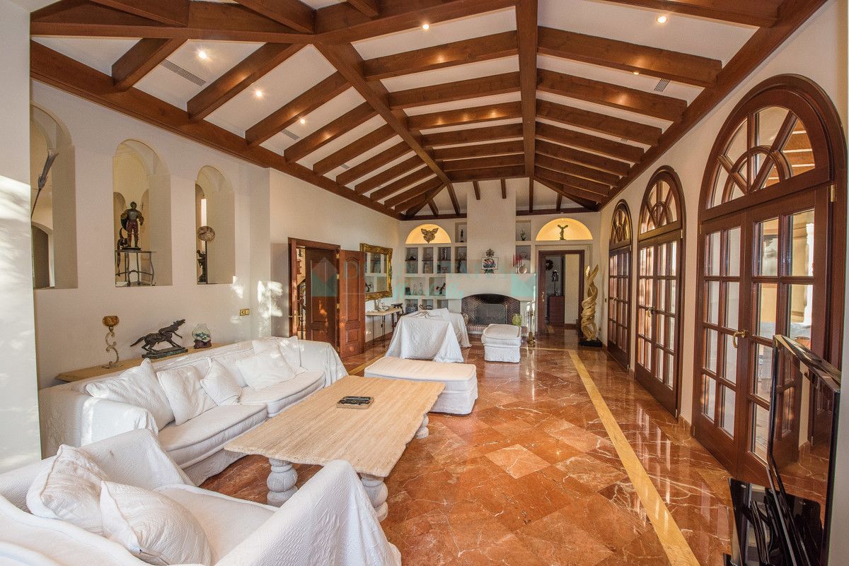 Villa for sale in La Zagaleta, Benahavis