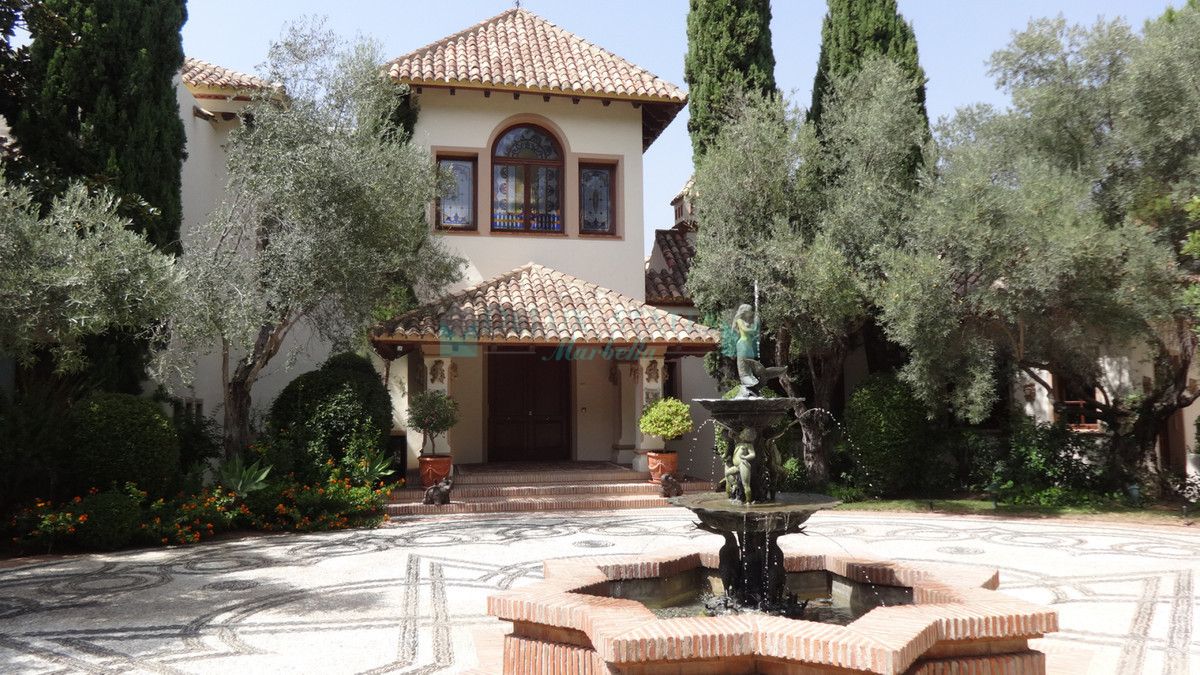 Villa for sale in La Zagaleta, Benahavis