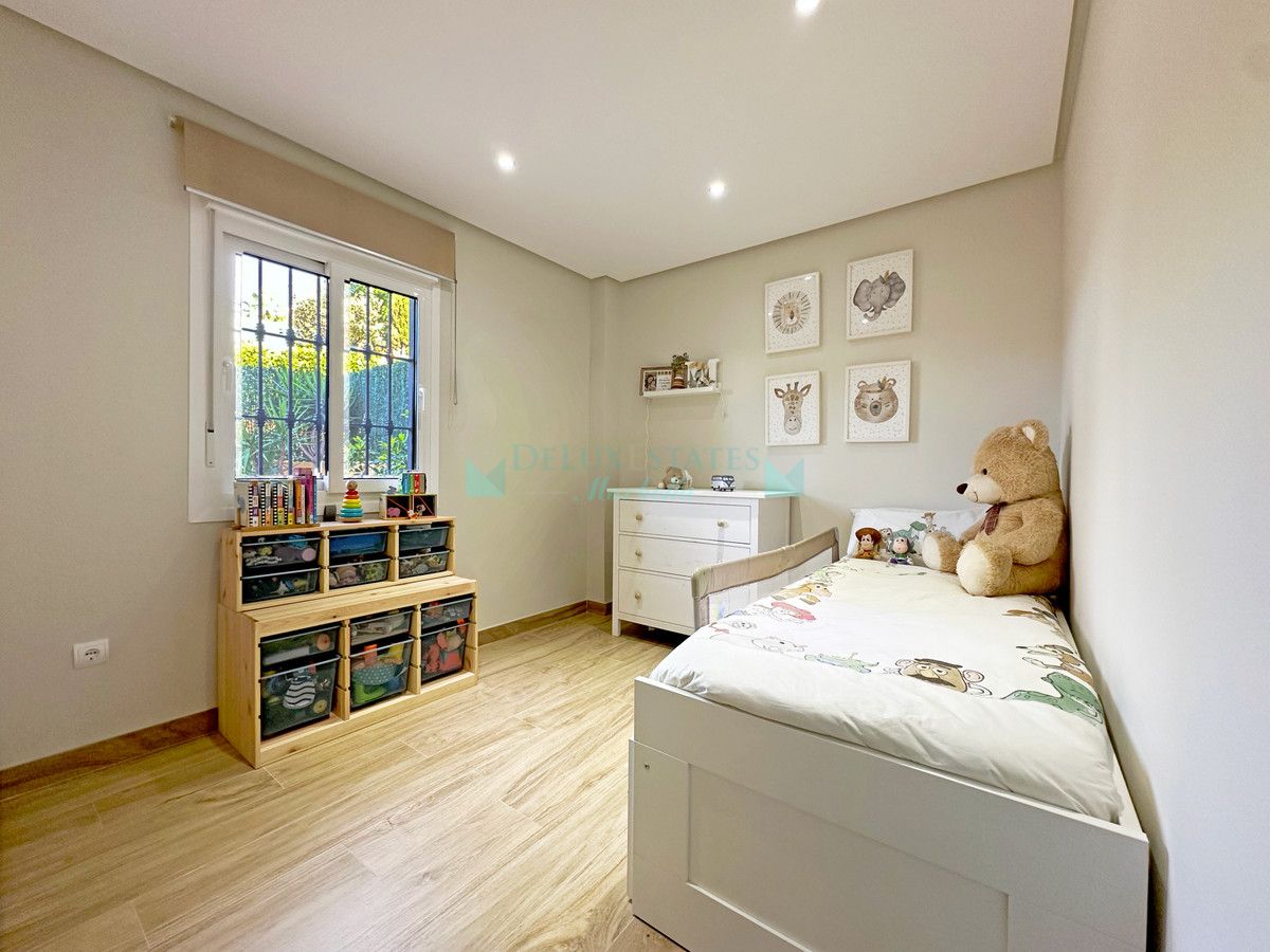 Ground Floor Apartment for sale in Estepona