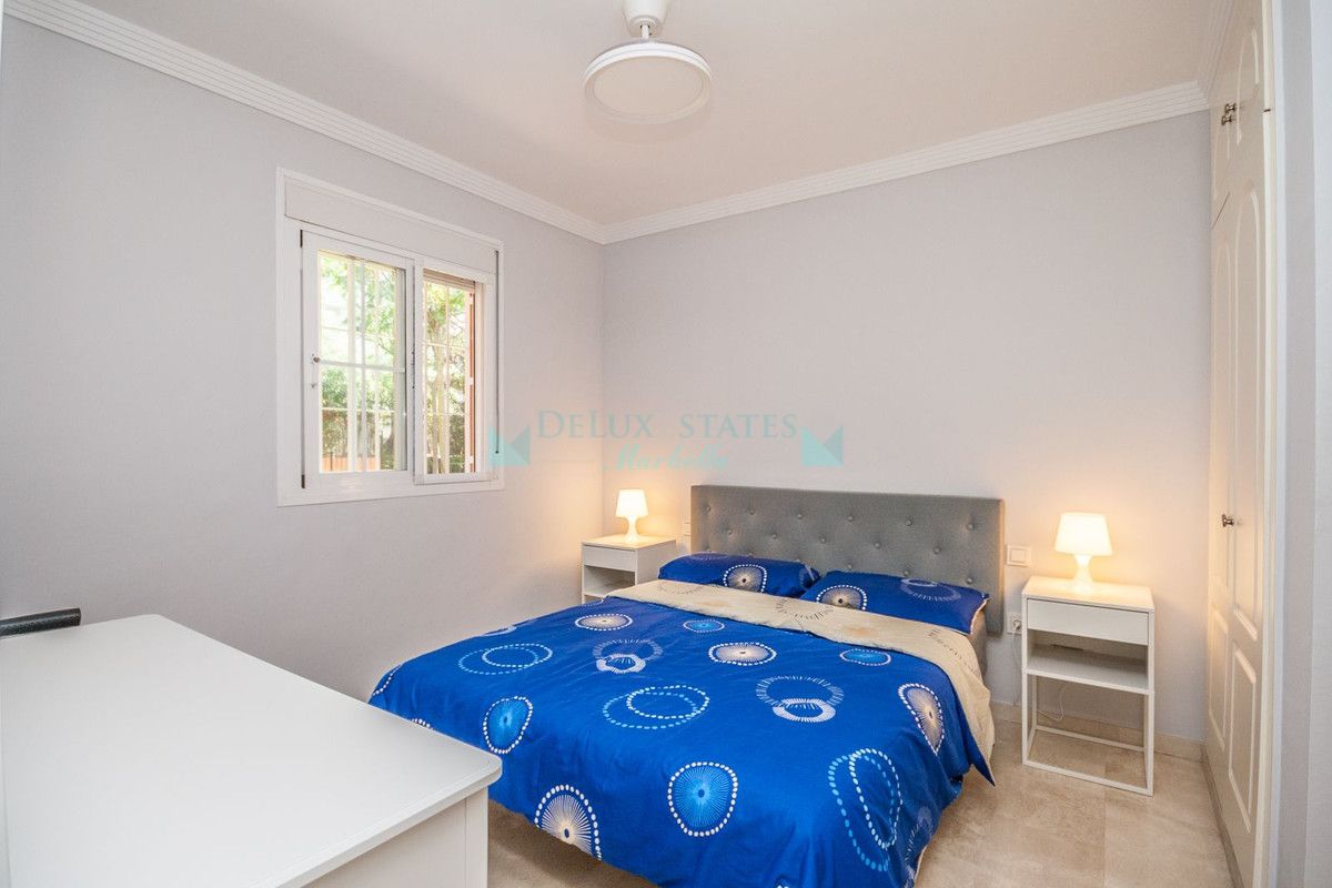 Apartamento Planta Baja en venta en Elviria, Marbella Este