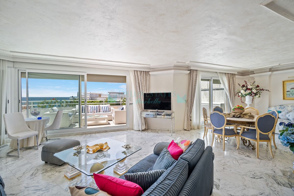 Penthouse for sale in Marbella Golden Mile