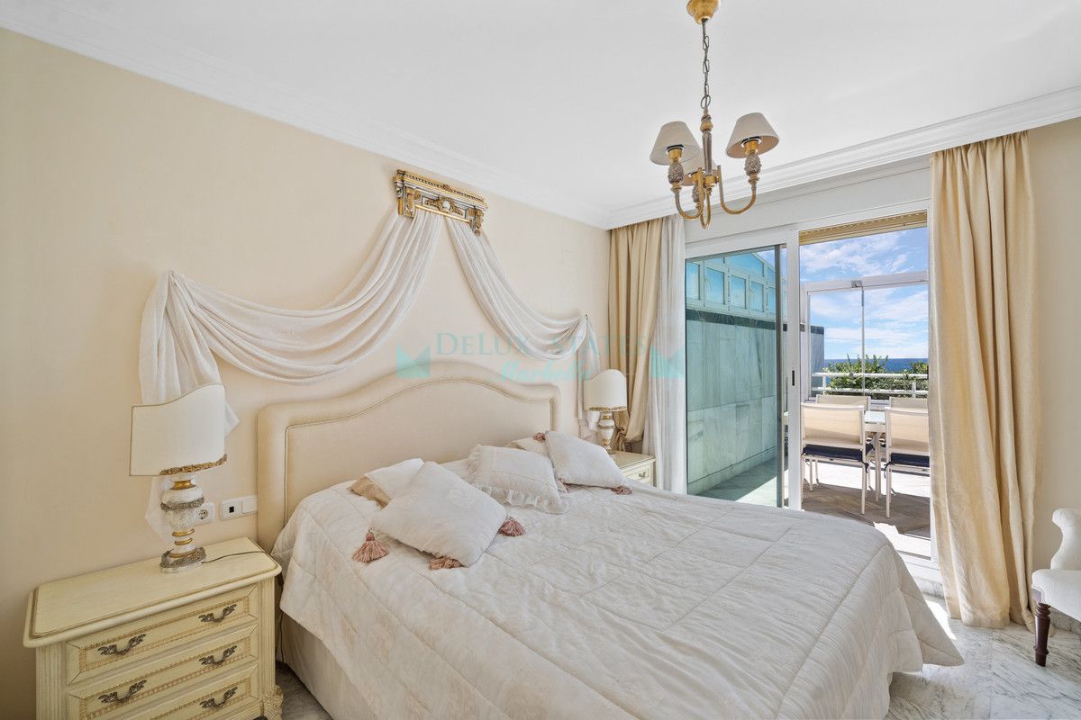 Penthouse for sale in Marbella Golden Mile