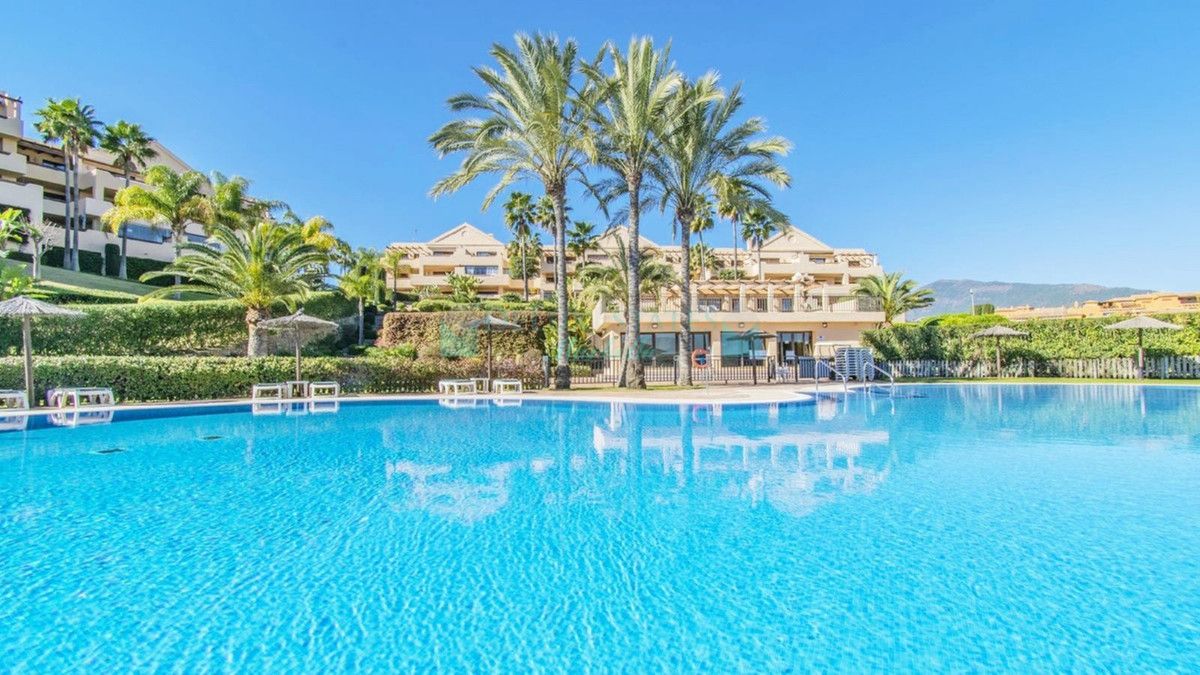 Penthouse for sale in Atalaya, Estepona