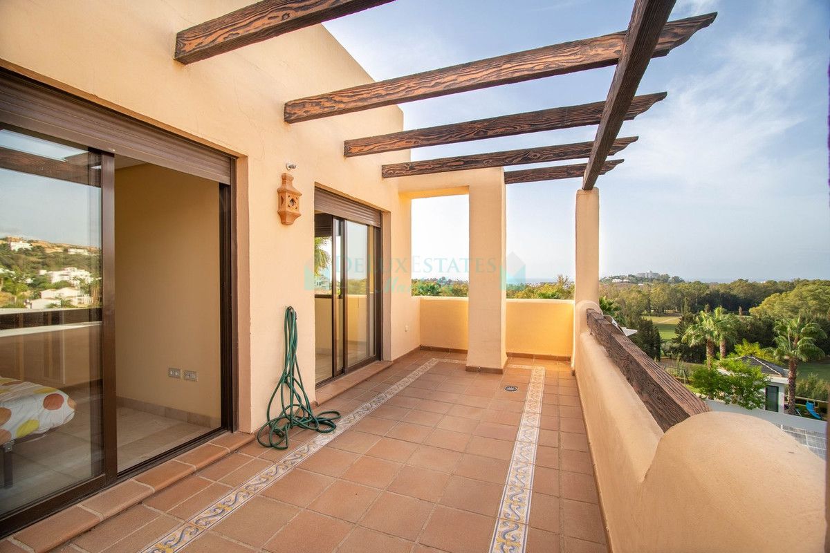 Penthouse for sale in Atalaya, Estepona