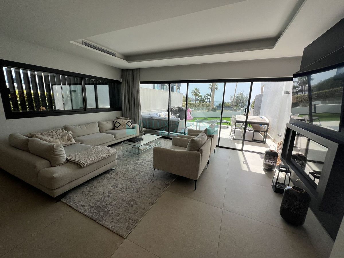 Town House for rent in Estepona