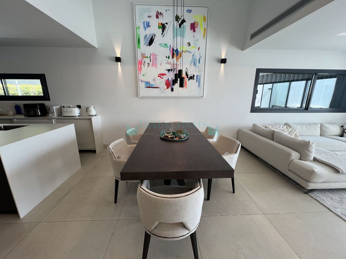 Town House for rent in Estepona