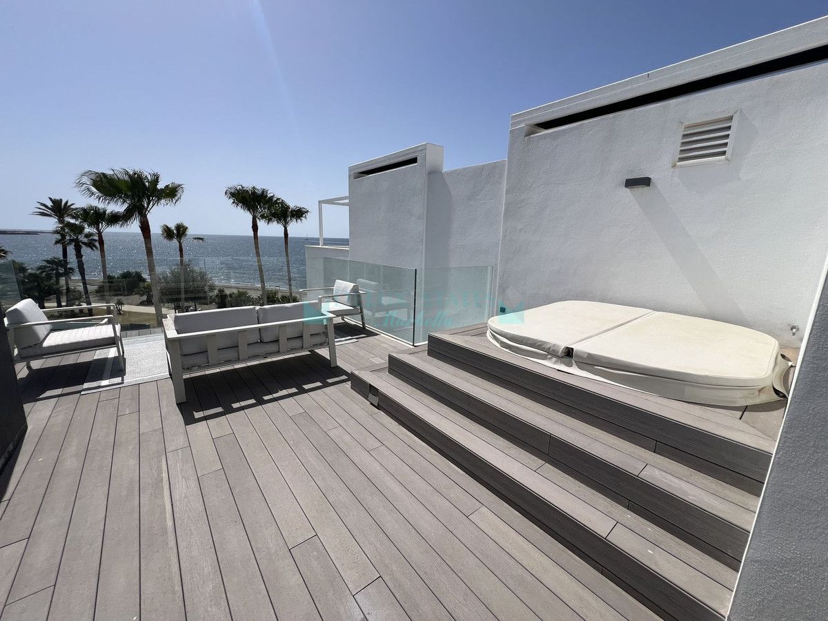 Town House for rent in Estepona