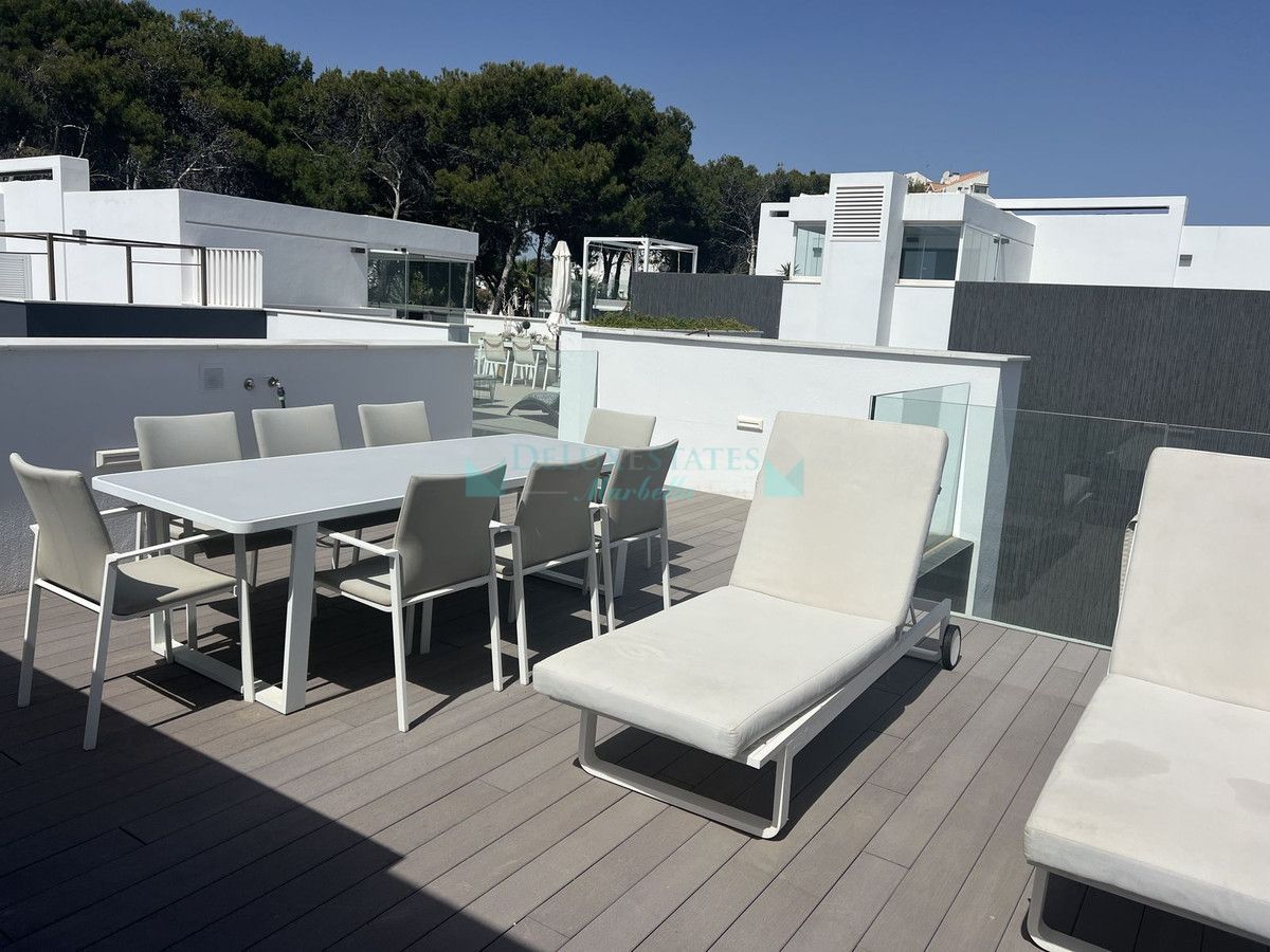 Town House for rent in Estepona