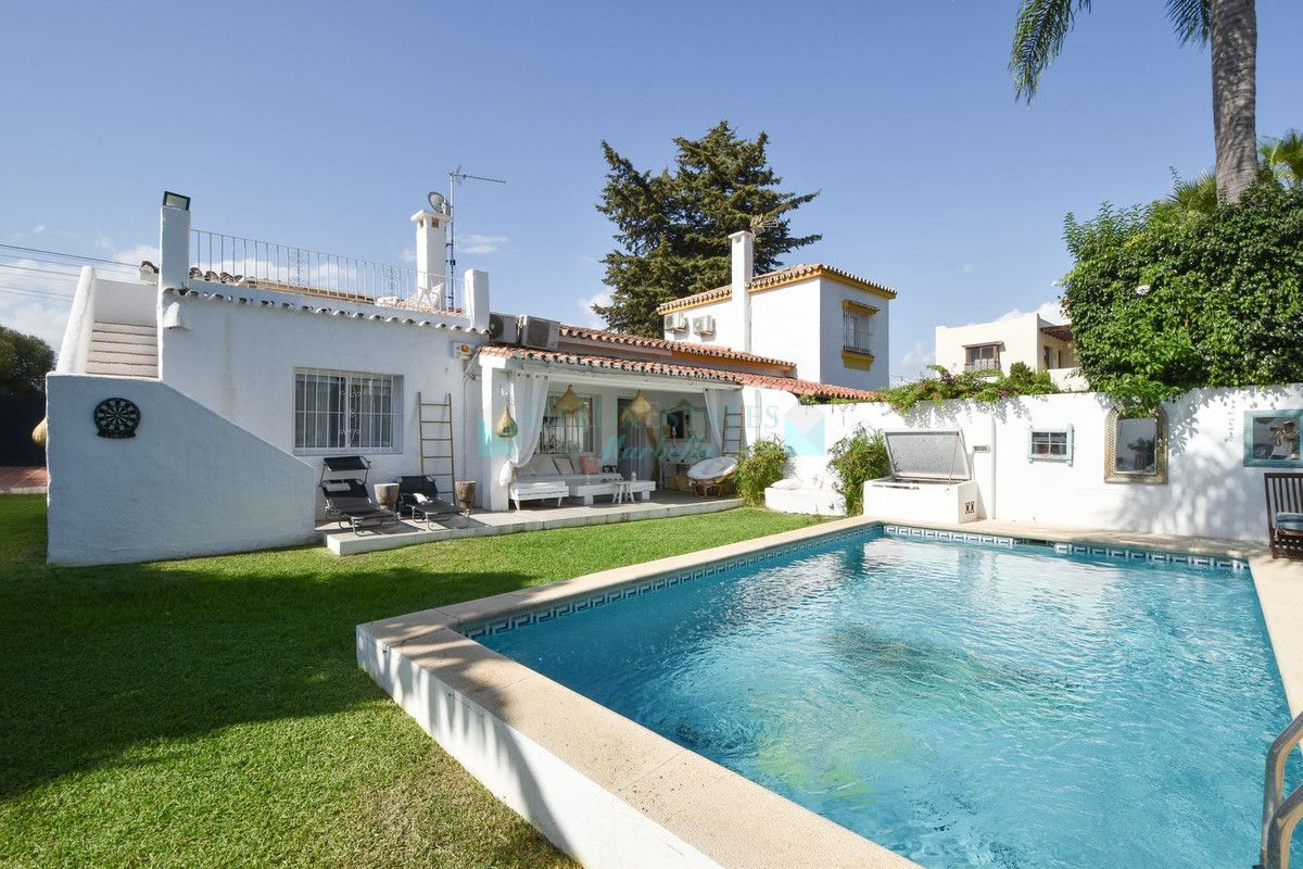 Villa for sale in San Pedro de Alcantara