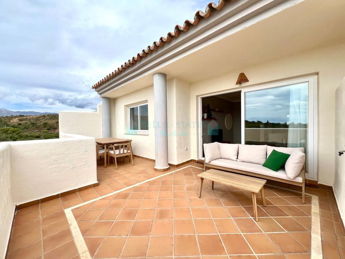 Penthouse for sale in Elviria, Marbella East