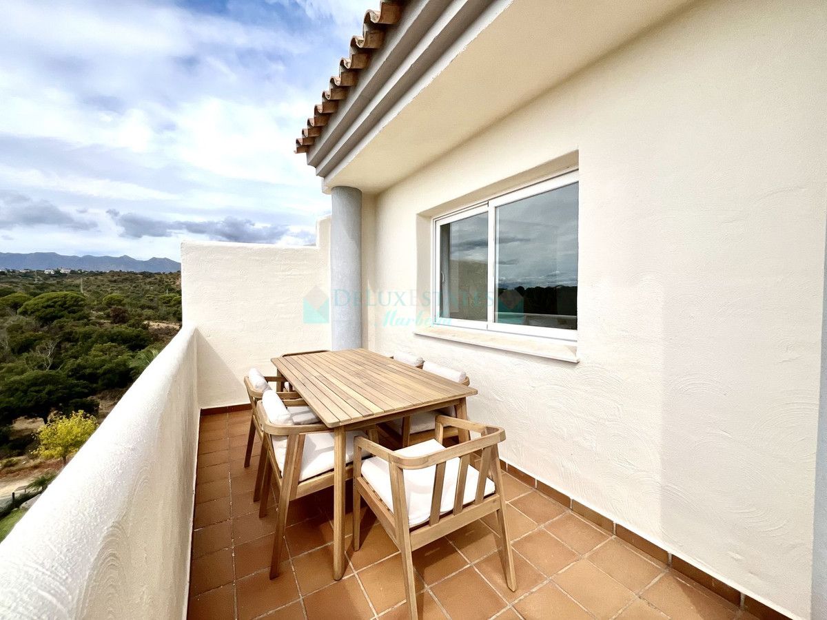 Penthouse for sale in Elviria, Marbella East