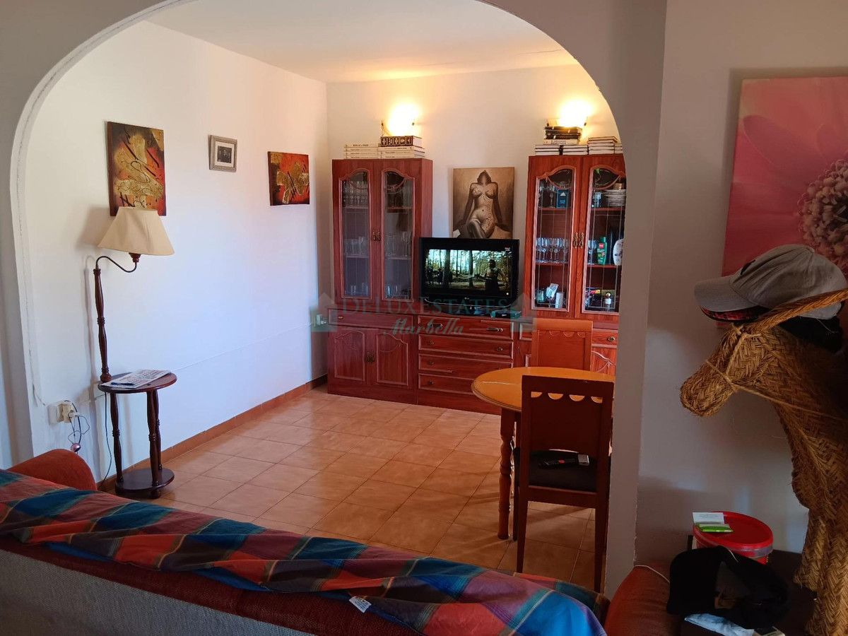 Ground Floor Apartment for sale in Estepona