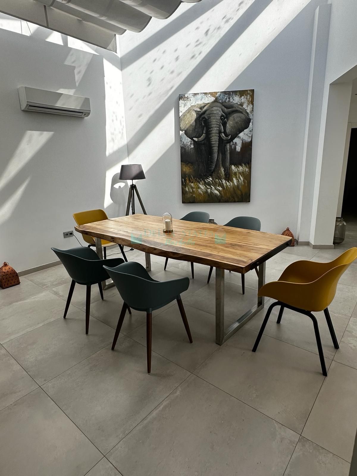 Villa en alquiler en Elviria, Marbella Este