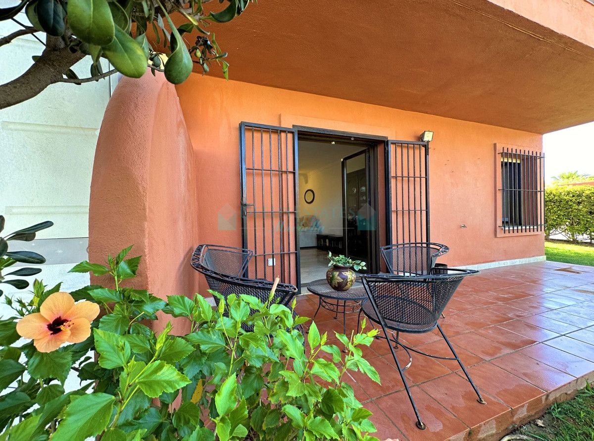 Ground Floor Apartment for sale in Estepona