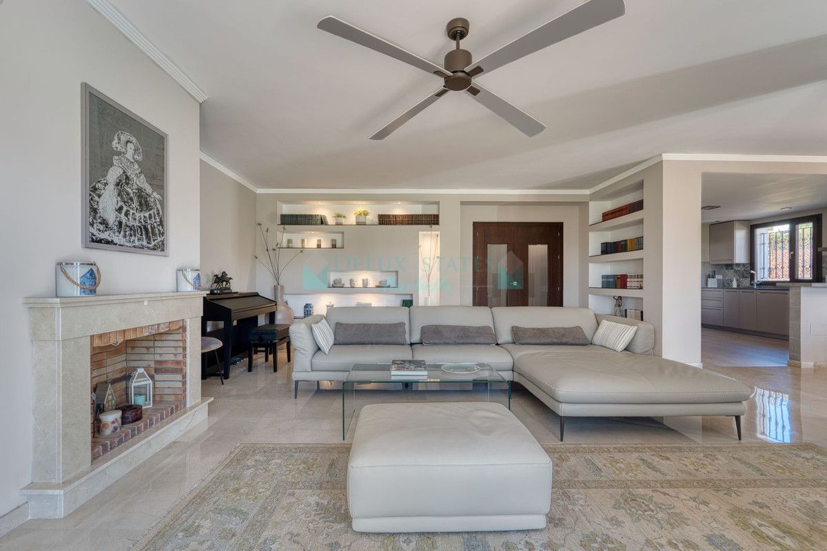 Villa for sale in Guadalmina Alta, San Pedro de Alcantara