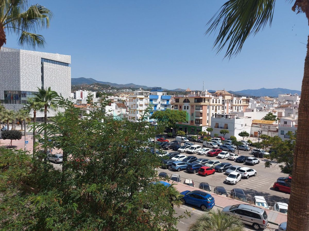 Apartment for sale in Estepona