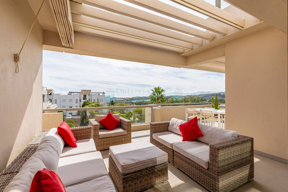 Apartment for sale in Los Arqueros, Benahavis
