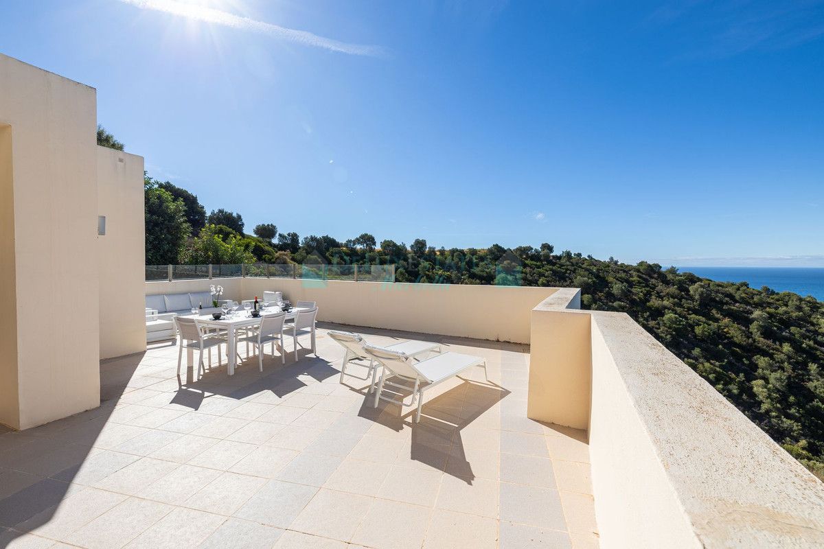 Penthouse for sale in Los Altos de los Monteros, Marbella East