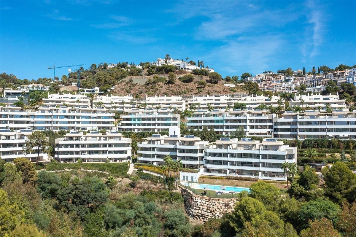 Apartamento en venta en Benahavis