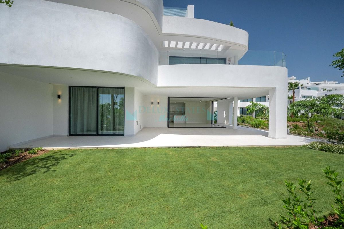 Ground Floor Apartment for rent in Ojen