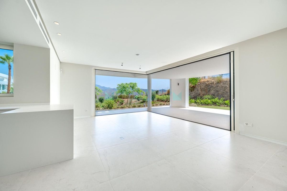 Ground Floor Apartment for rent in Ojen