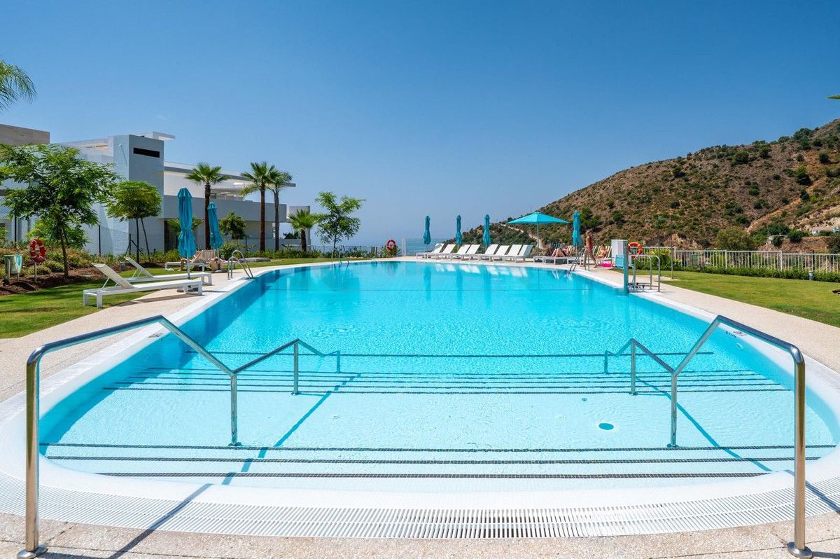 Ground Floor Apartment for rent in Ojen